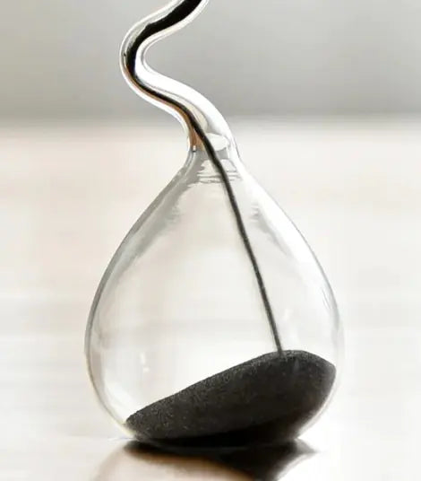 Zen Hourglass Timer – Elegant Thin Neck Glass for Mindful Moments